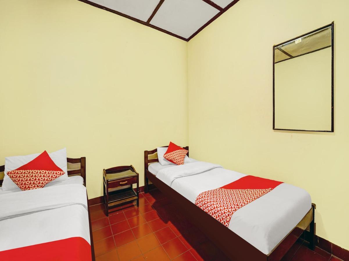 Oyo 90676 Oryza Hotel Yogyakarta Esterno foto