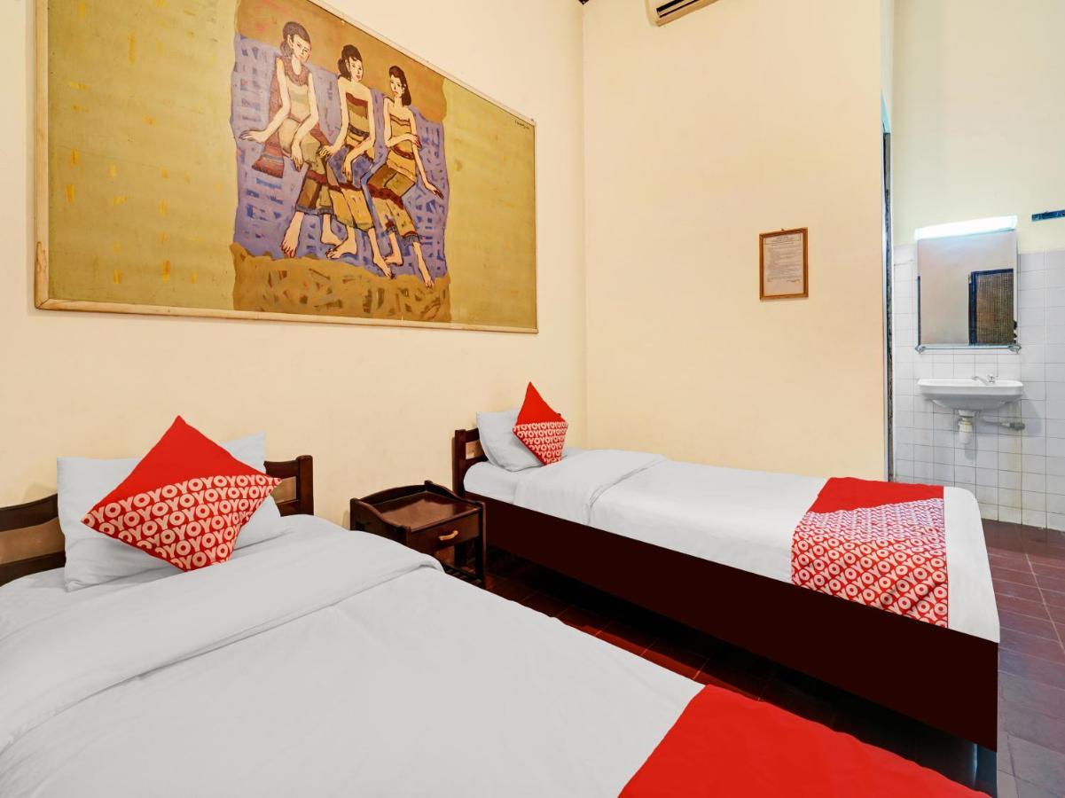 Oyo 90676 Oryza Hotel Yogyakarta Esterno foto